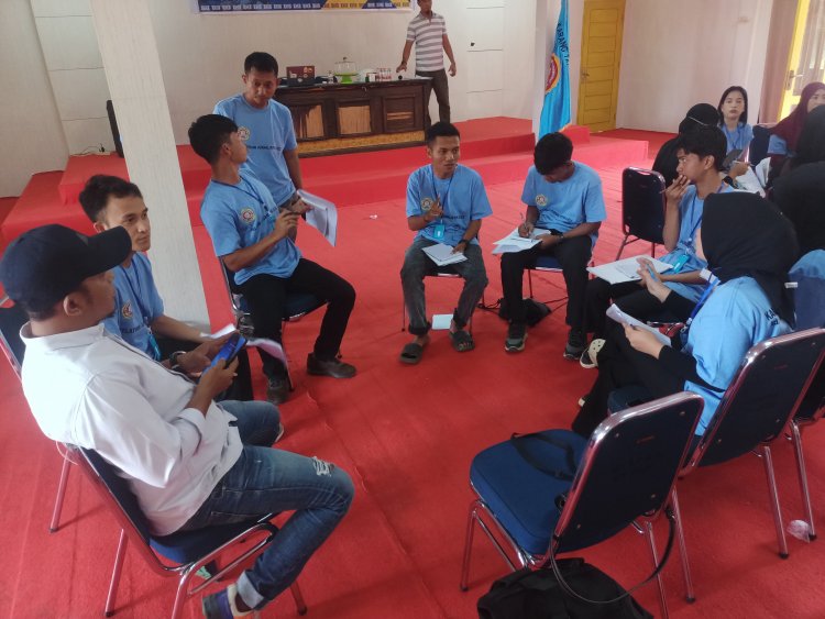 KARANG TARUNA GELAR PELATIHAN JURNALISTIK